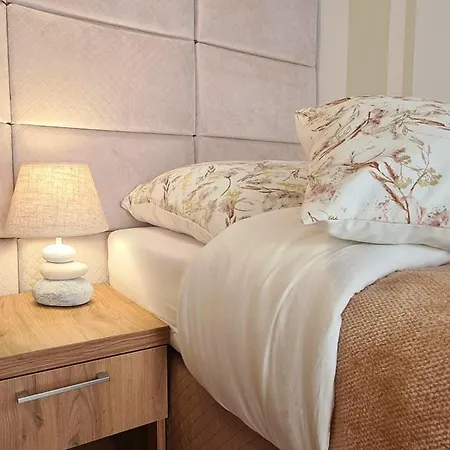Malta Delux Apartment, Free Parking, Self Check-in 24h, Air-conditioning Διαμέρισμα Πόζναν